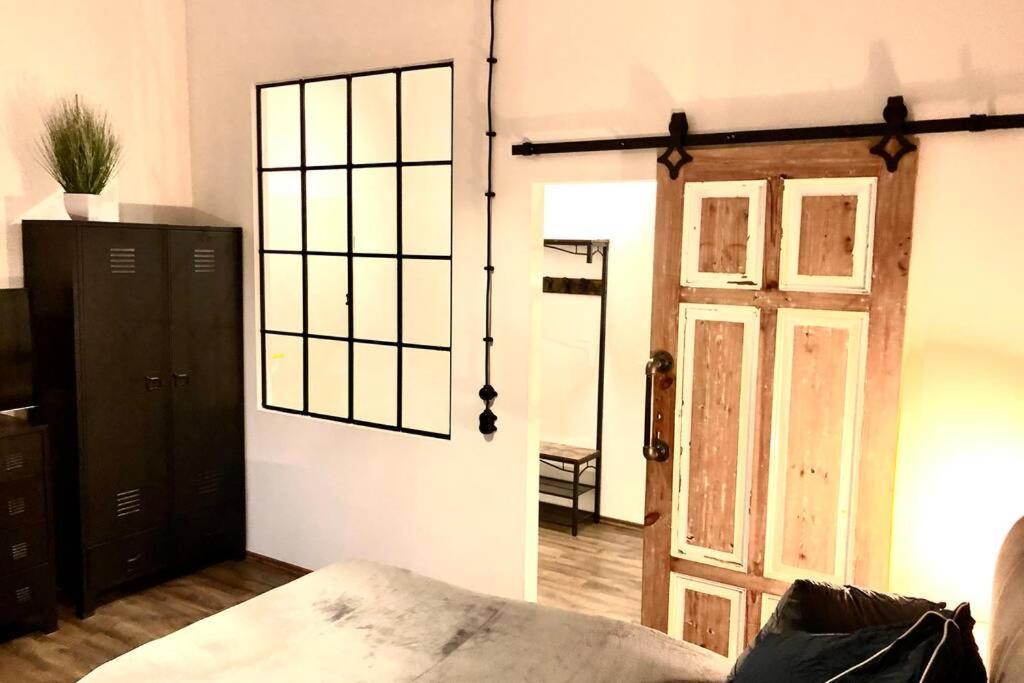 Apartment Zum Schwarzen Tiger Inkl. Parkplatz Erfurt Ngoại thất bức ảnh