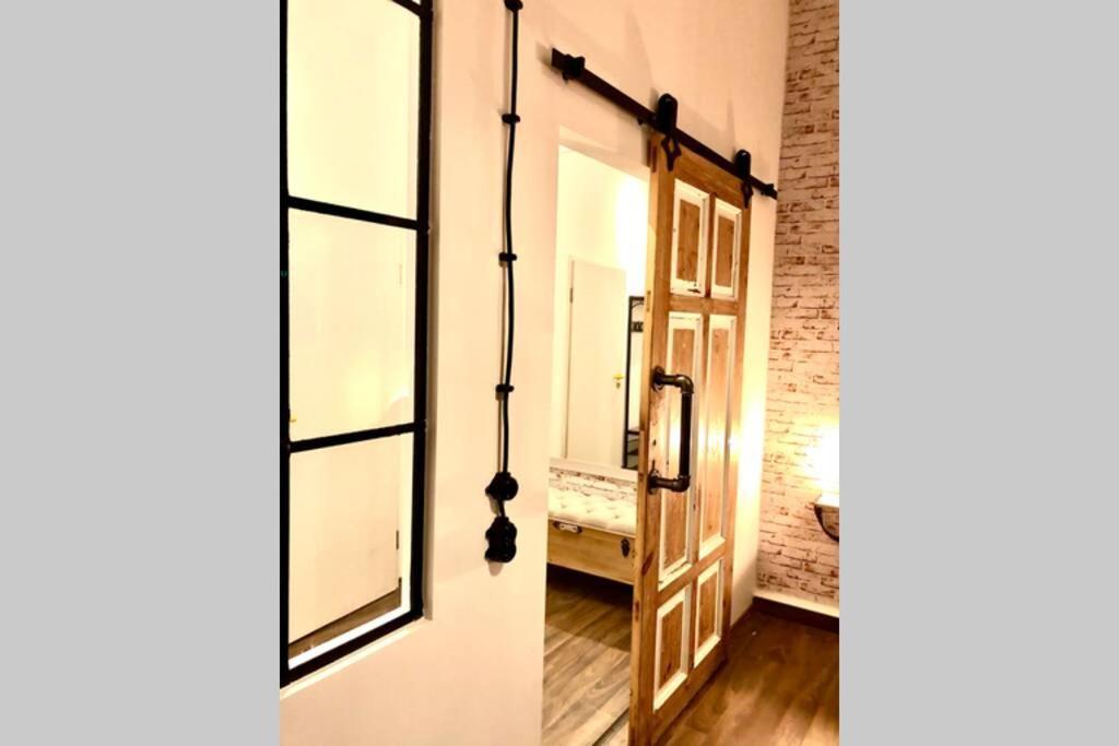 Apartment Zum Schwarzen Tiger Inkl. Parkplatz Erfurt Ngoại thất bức ảnh